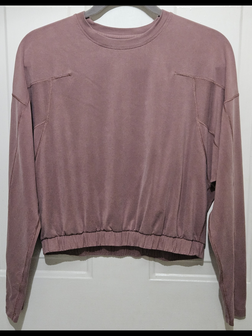 Lululemin Mauve Long-Sleeve Cropped Top